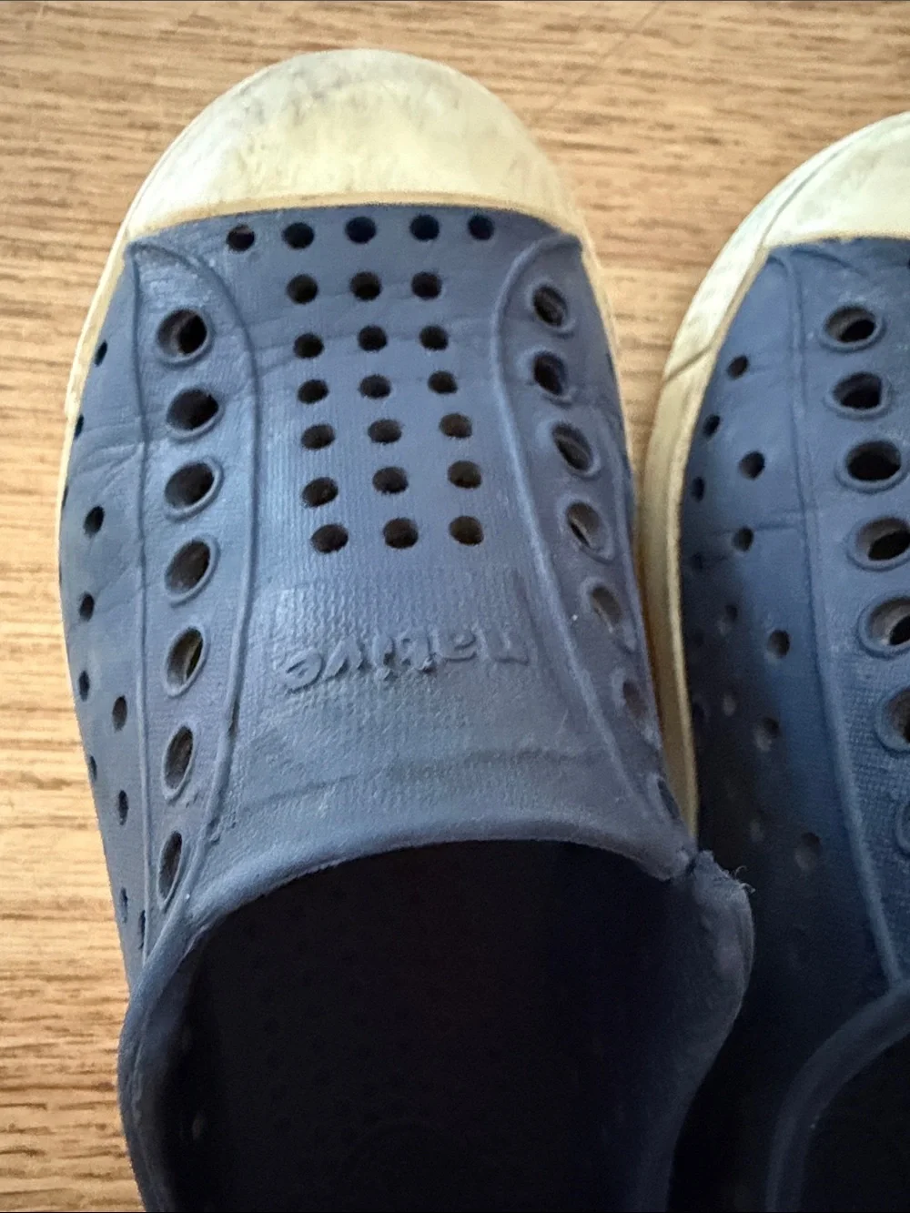 Native Shoes Navy Blue/White Water Shoes child size C9 unisex